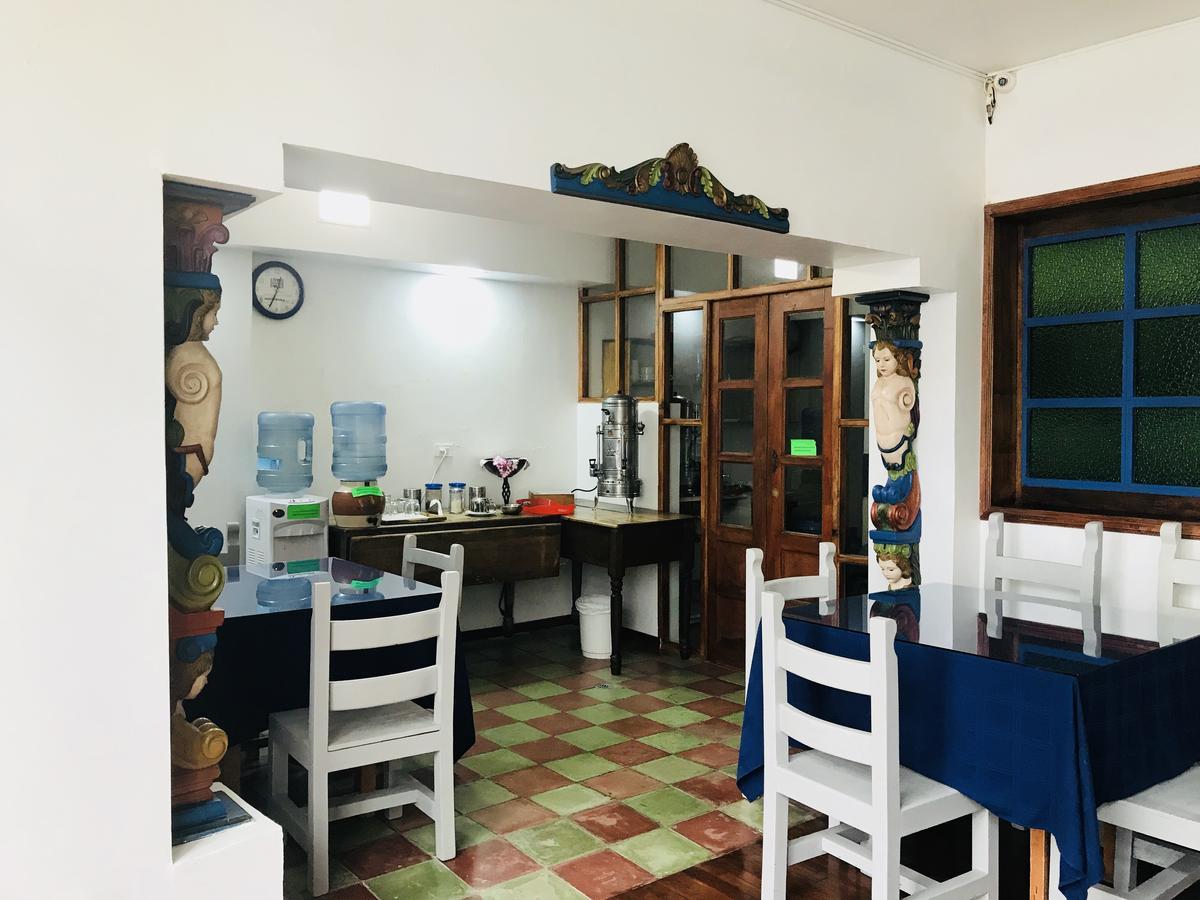 Hostal Posada Del Maple Quito Buitenkant foto